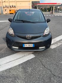 Toyota Aygo 1.0 VVT-i 69 CV 5 porte x-clusiv