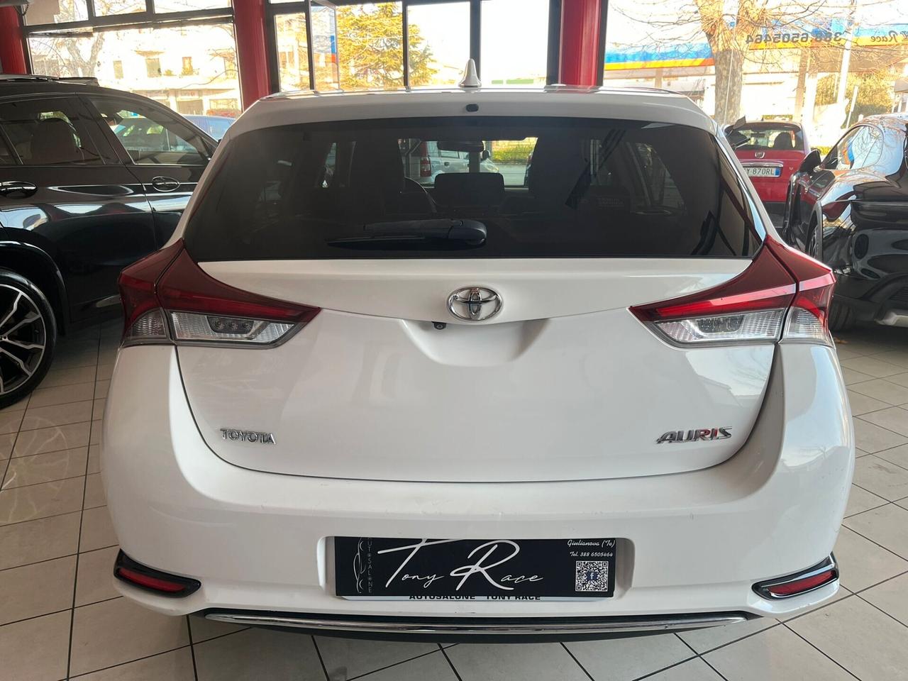 Toyota Auris 1.4 D-4D Active