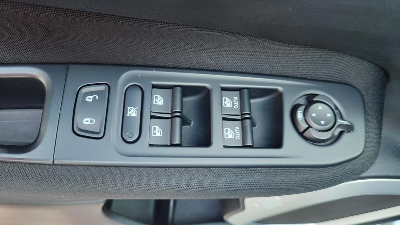 Jeep Renegade 1.6 Mjt 120 CV Longitude