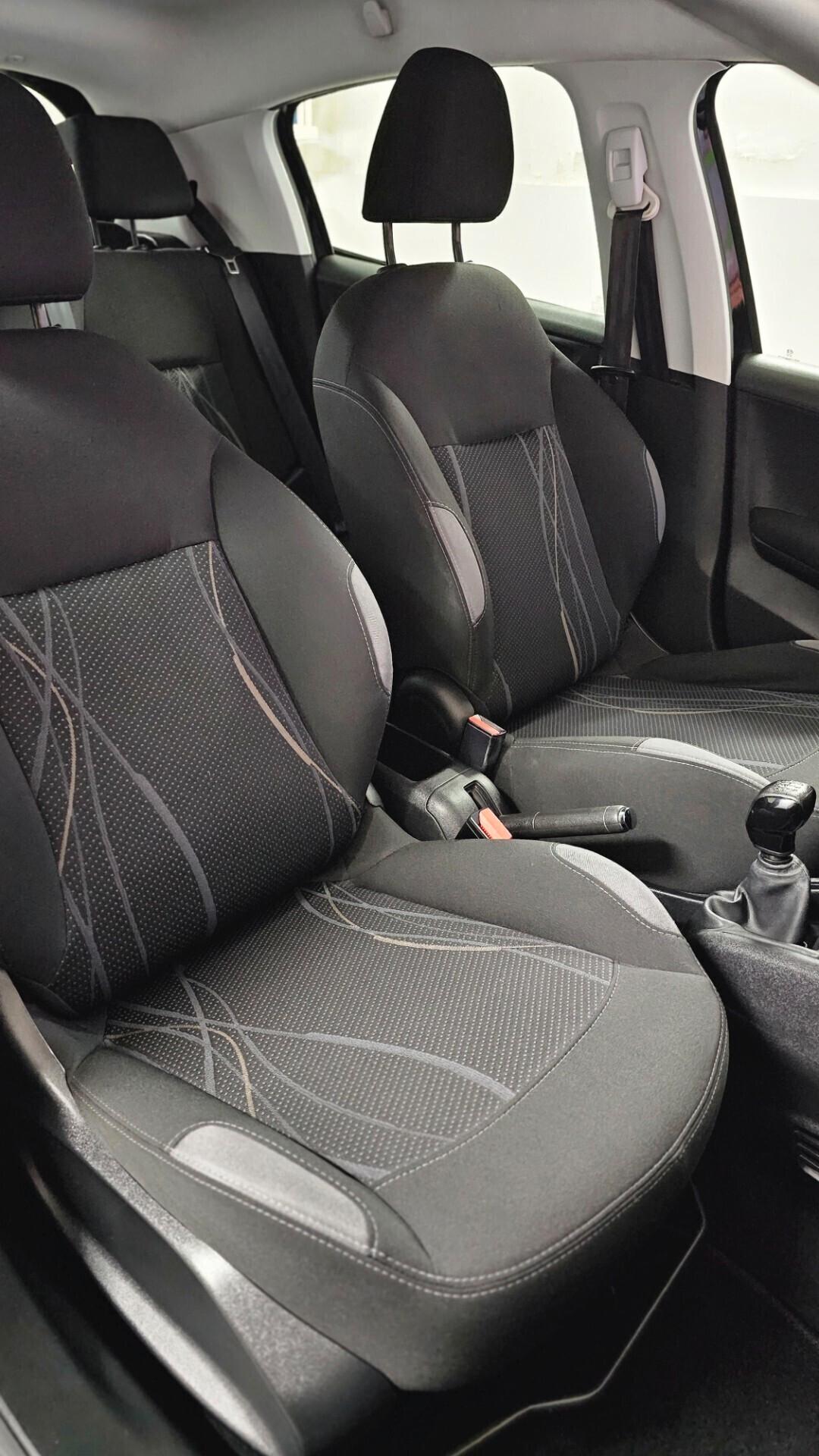Peugeot 208 1.4 HDi 68 CV 5 porte