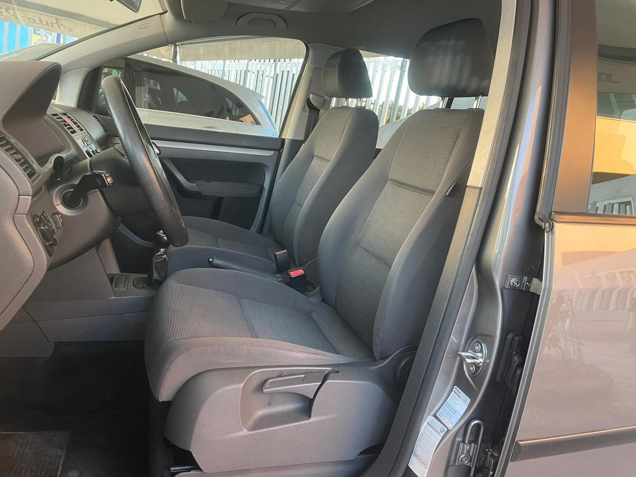 Volkswagen Touran 1.6 Trendline GPL