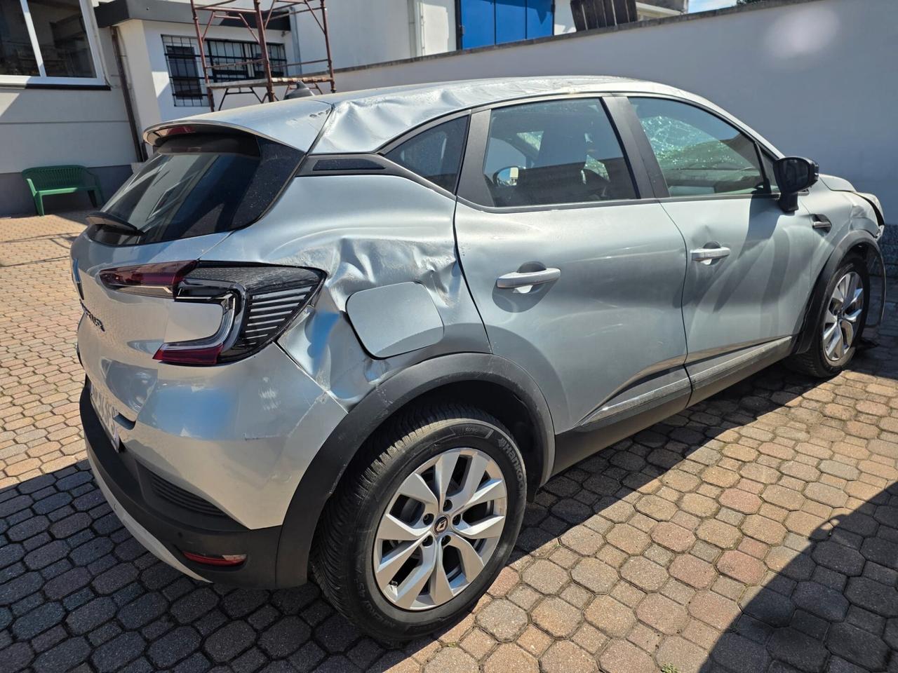 Renault Captur TCe 100 CV GPL Euro 6 D con 85000km.