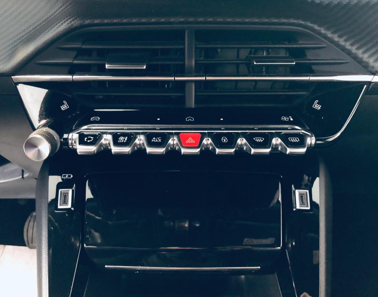 Peugeot 2008 1.2 benz 100 S&S Allure