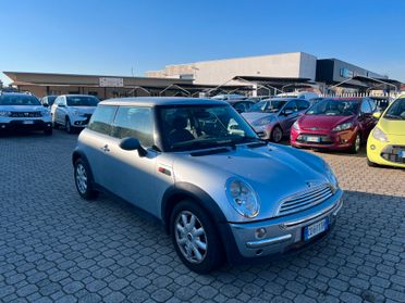 Mini 1.6 16V One de luxe
