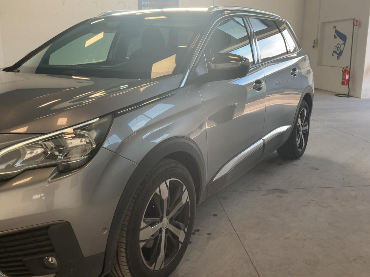 Peugeot 5008 BlueHDi 120 S&S EAT6 Crossway