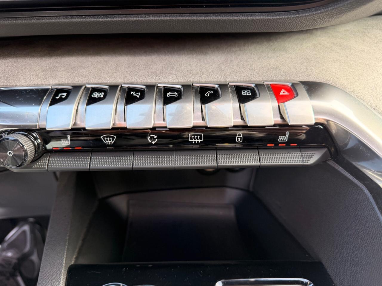 Peugeot 3008 1.5 BlueHDi 130 EAT8 GT TETTO LED