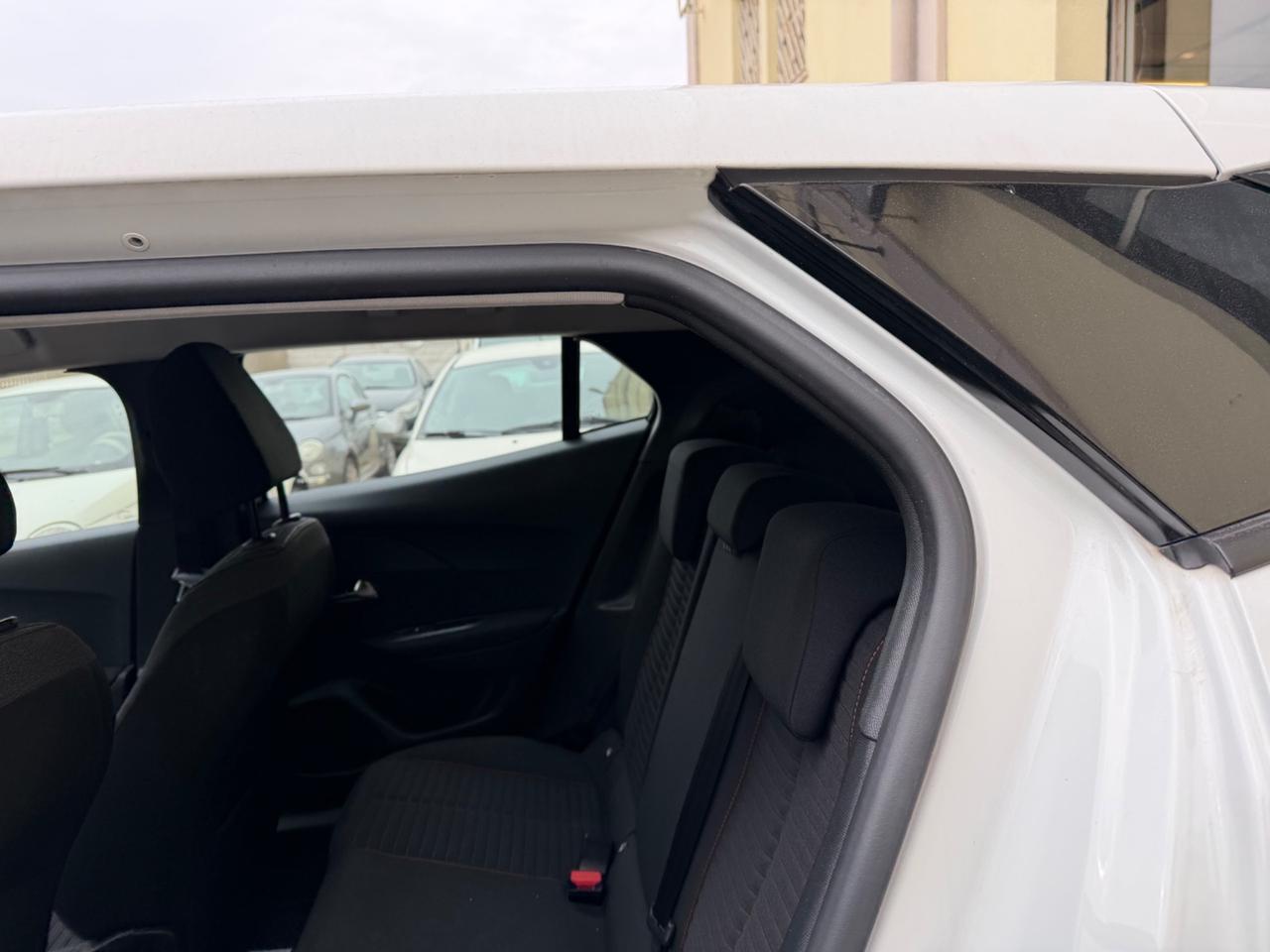 Peugeot 2008 1.5 diesel 100cv 2020