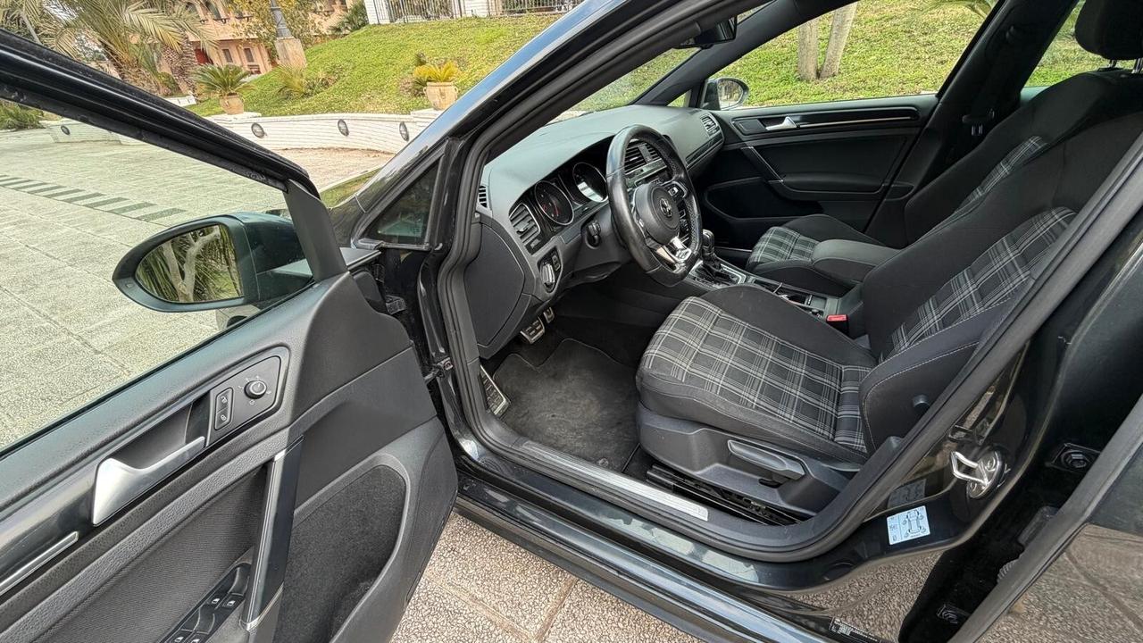 Volkswagen Golf GTI GTD 2.0 TDI 5p. BlueMotion Technology