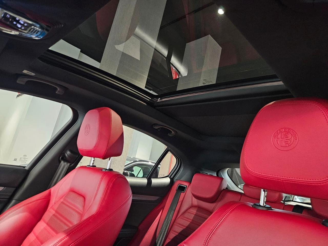 Stelvio 2.2d 210 CV AT8 Q4 Veloce Tetto 22K KM IVA ESP
