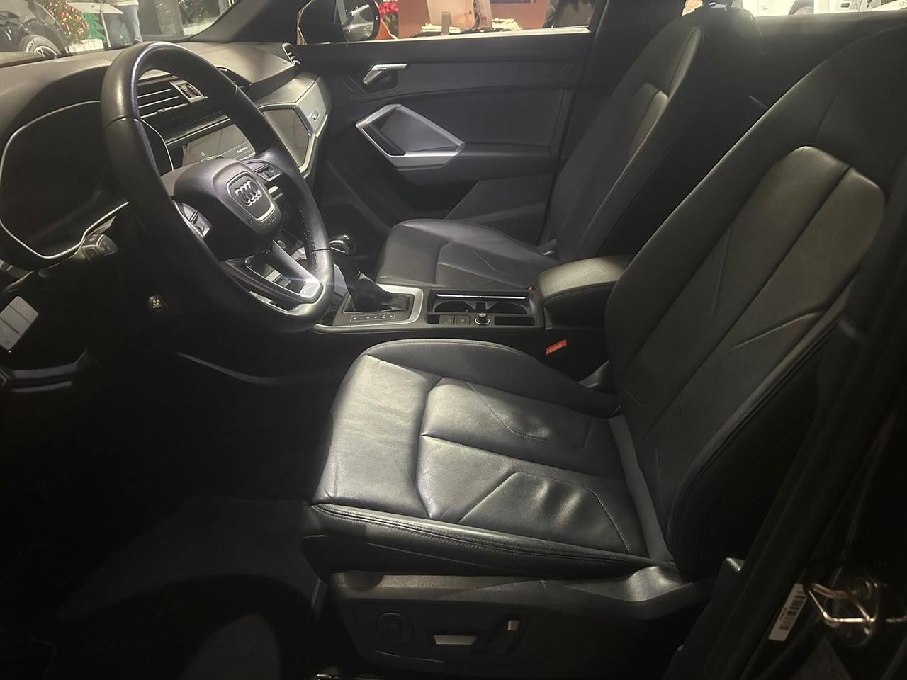 Audi Q3 35 TDI S tronic Business Advanced