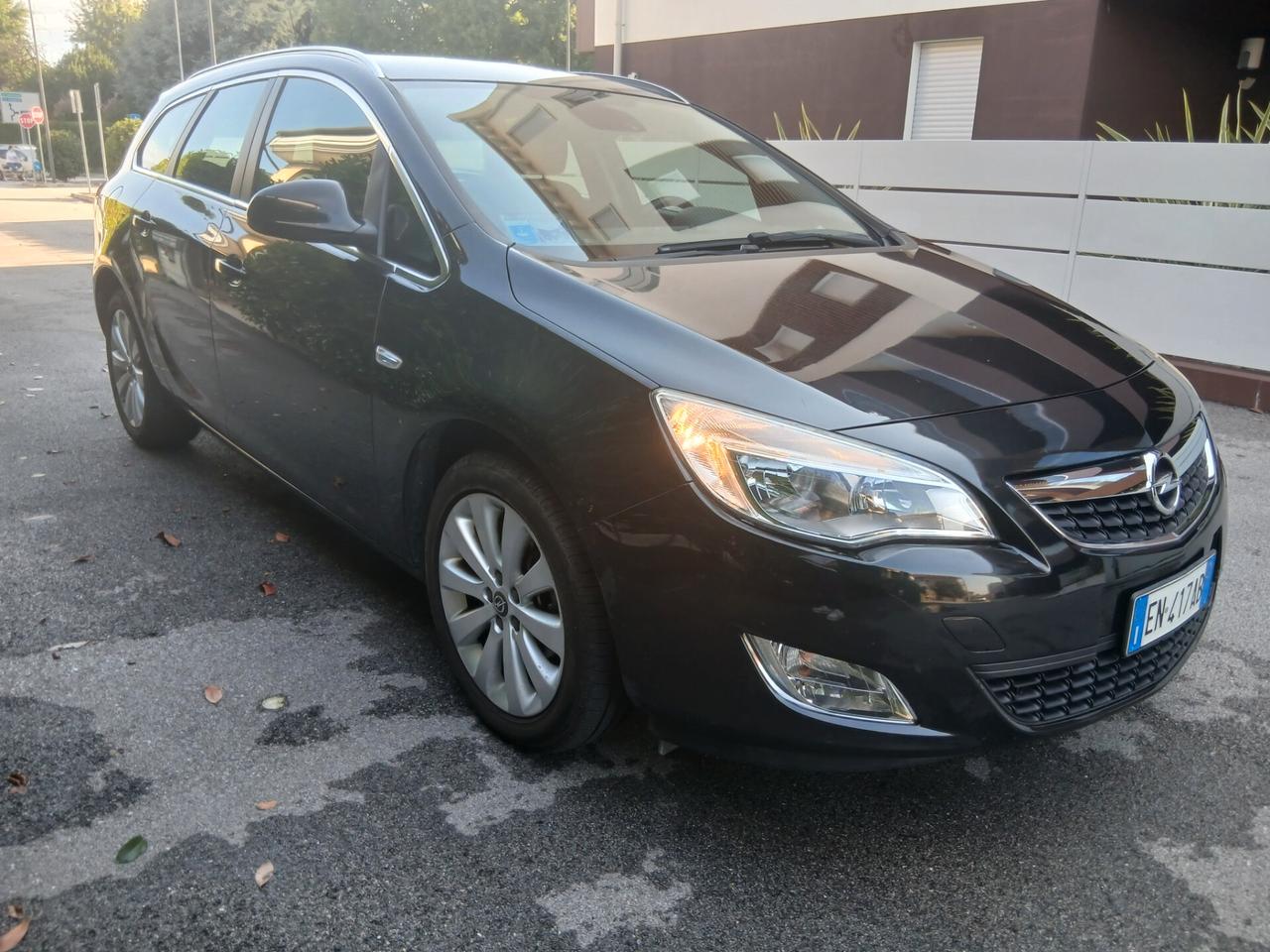 Opel Astra 1.4 Turbo 140CV Sports Tourer Cosmo UNICO prop KM 70000