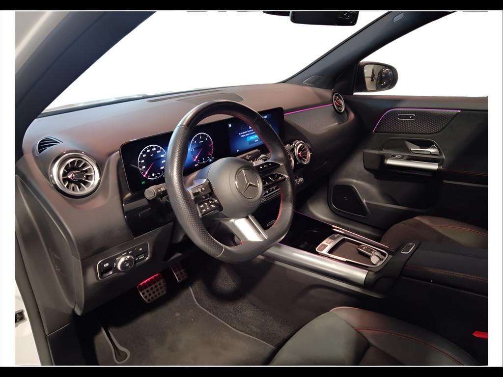 Mercedes-Benz GLA-H247 2023 - GLA 200 d AMG Line Premium auto