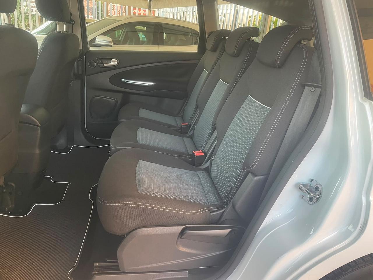 Ford S-Max 2.0 TDCi 163CV Powershift 7 posti Business Nav