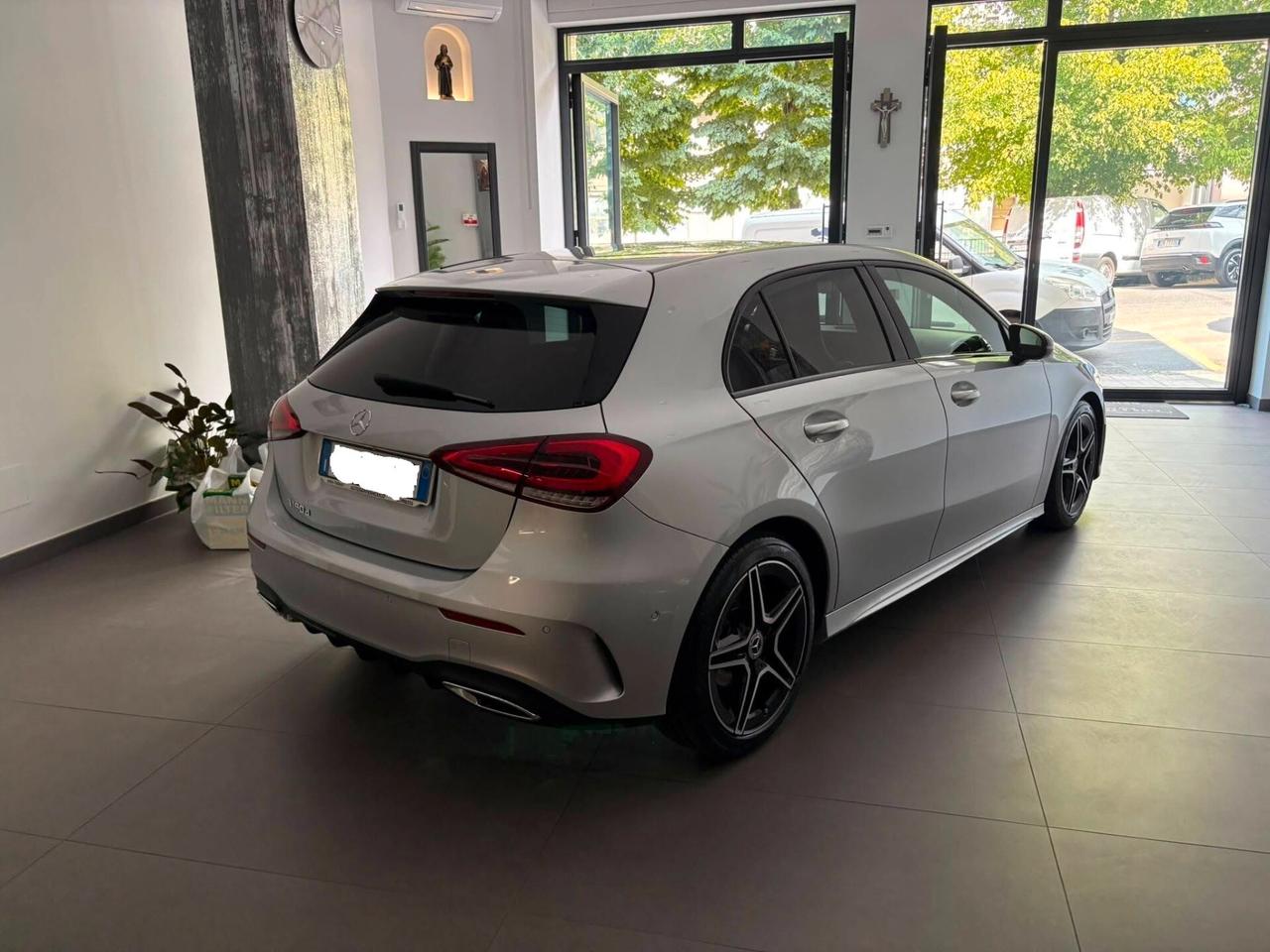 Mercedes A180d AMG Premium 116CV - 2021