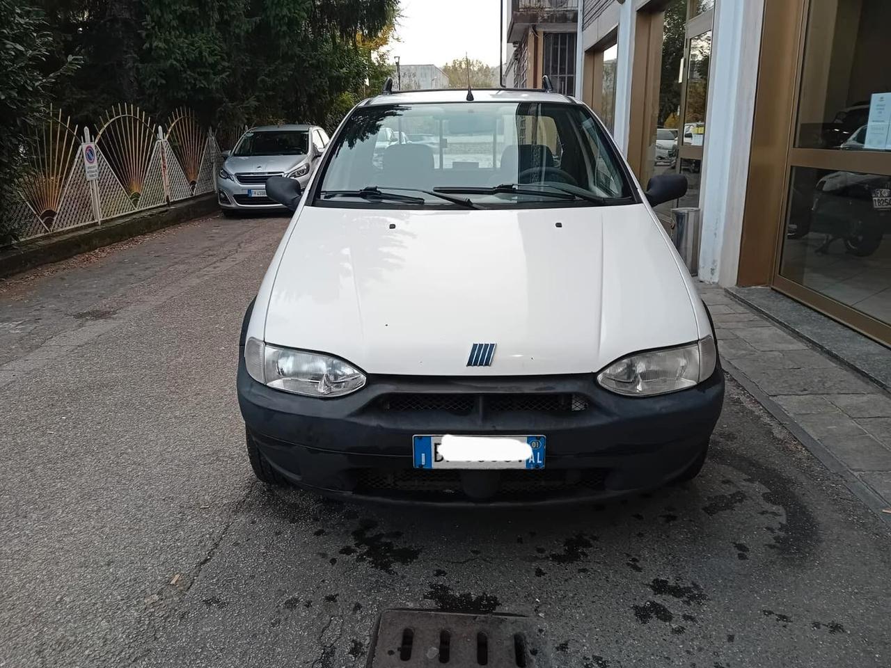 Fiat Strada 1.9 diesel Pick-up -BEN TENUTO-