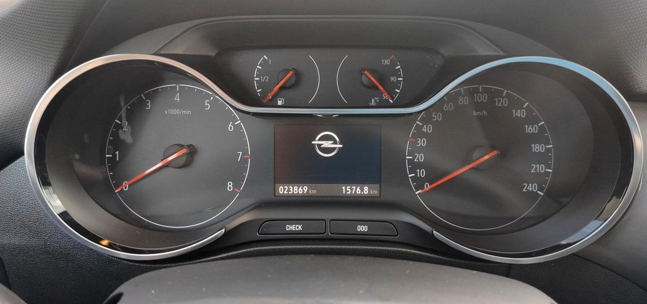 Opel Crossland 1.5 ecotec Elegance 110cv