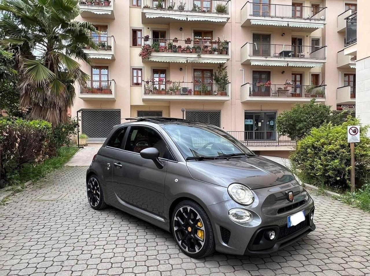 Abarth 595 1.4 Turbo T-Jet 180 CV Competizione