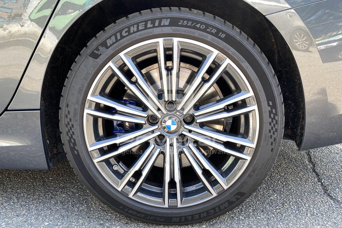 BMW 330e xDrive Touring Msport