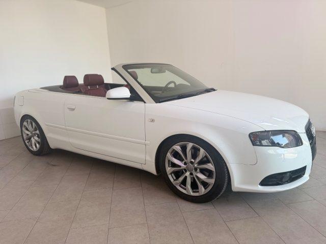 AUDI A4 Cabriolet 2.0 16V TFSI multitronic SLINE