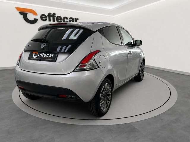 Lancia Ypsilon 1.2 69 CV 5 porte