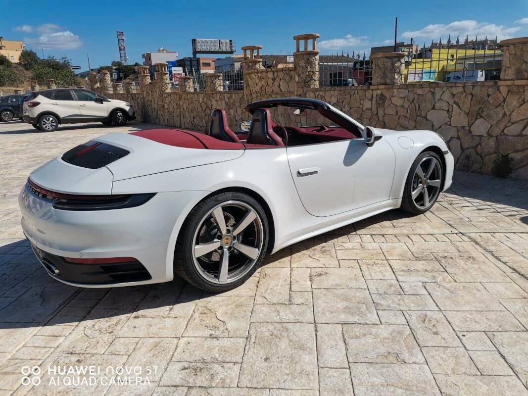 Porsche 911 Cabrio 3.0 Carrera auto
