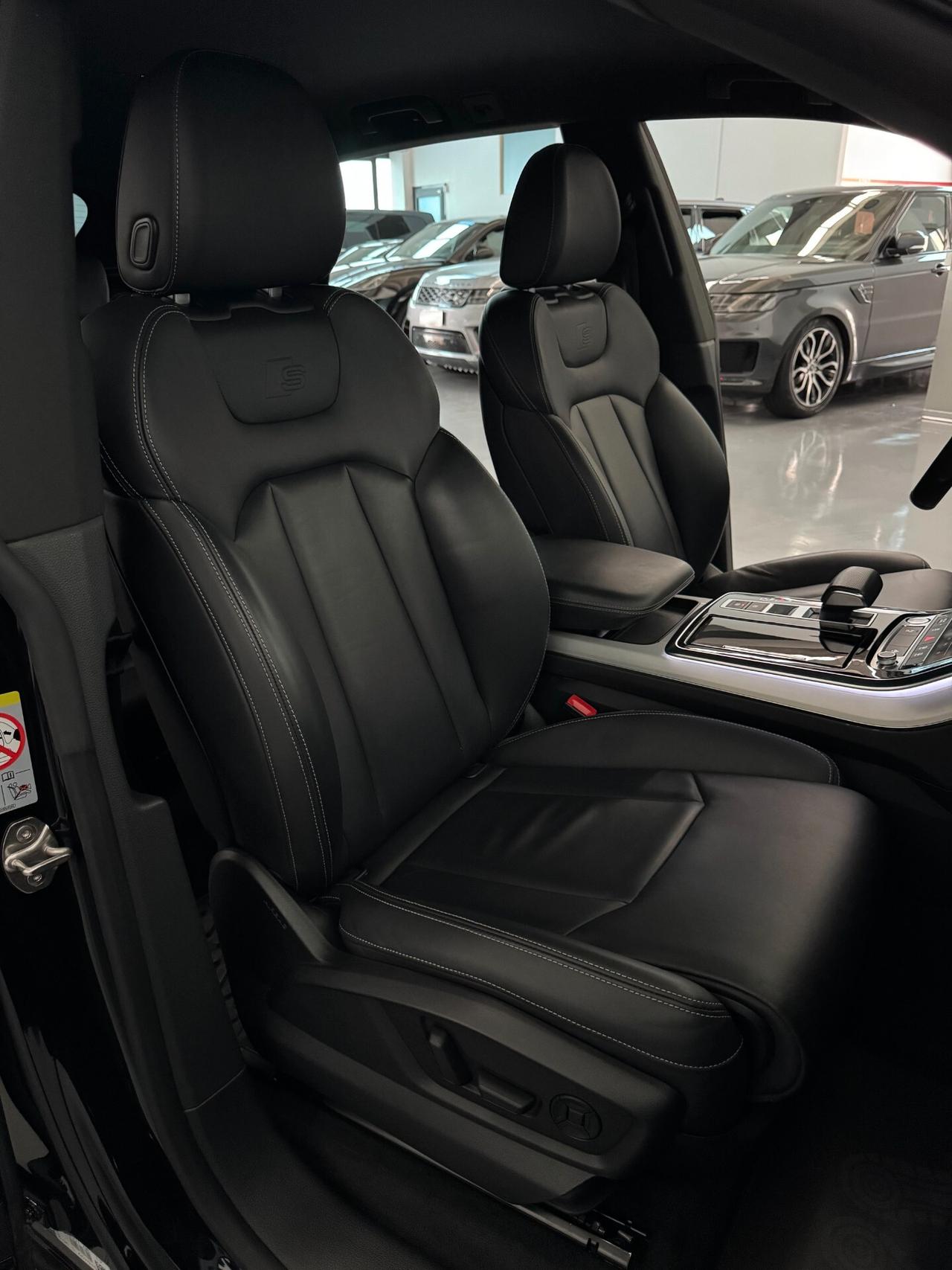 Audi Q8 S-Line Quattro 50 mhev tiptronic 3.0cc 286cv Finanziabile