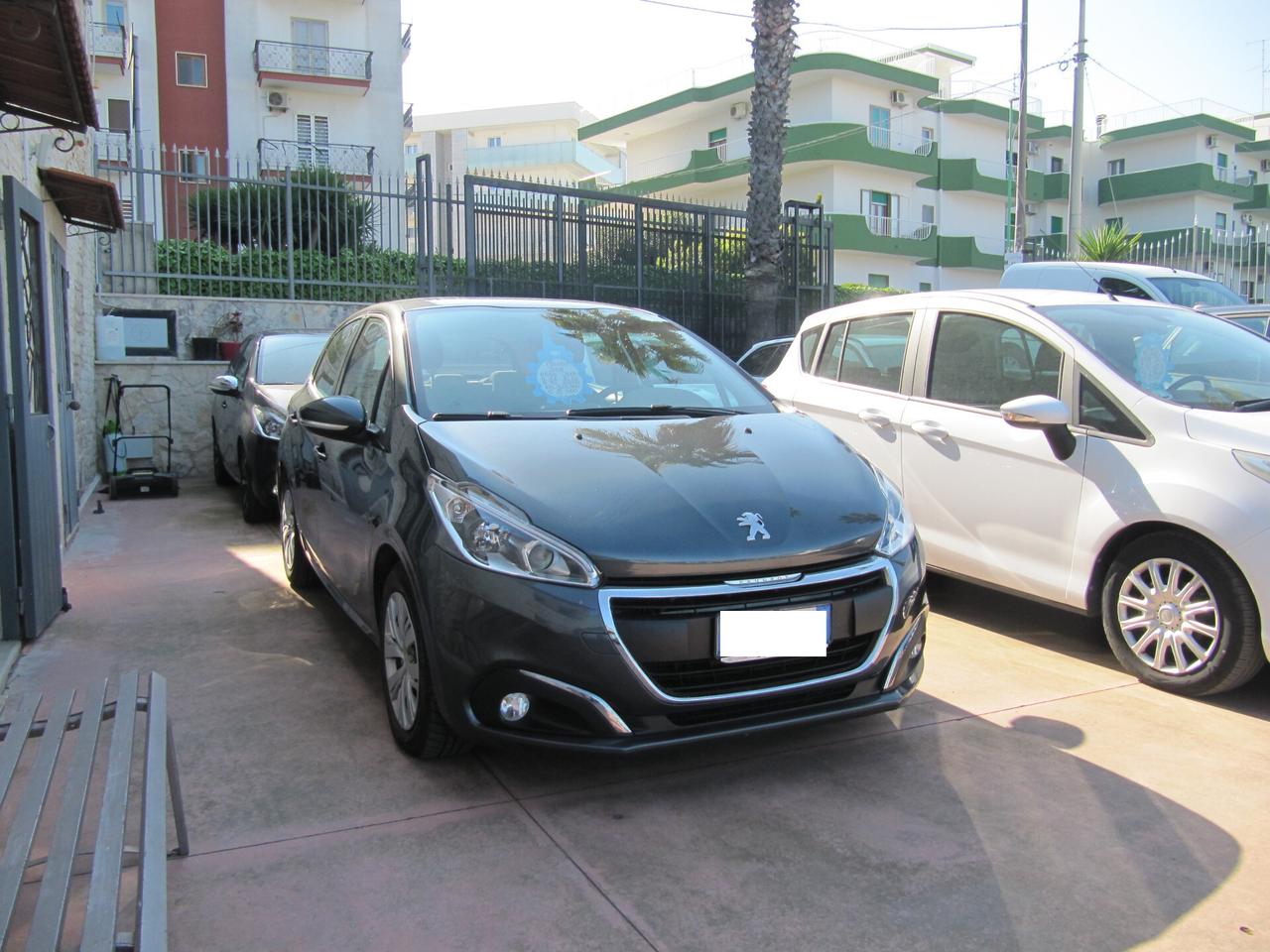 Peugeot 208 BlueHDi 75 5 porte Allure