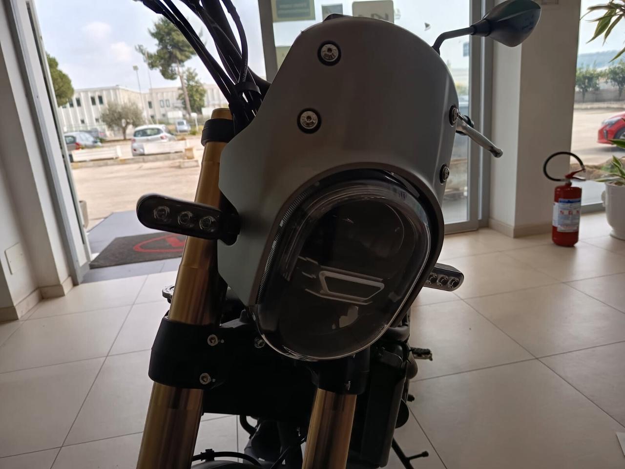 Benelli Leoncino 800 TRIAL