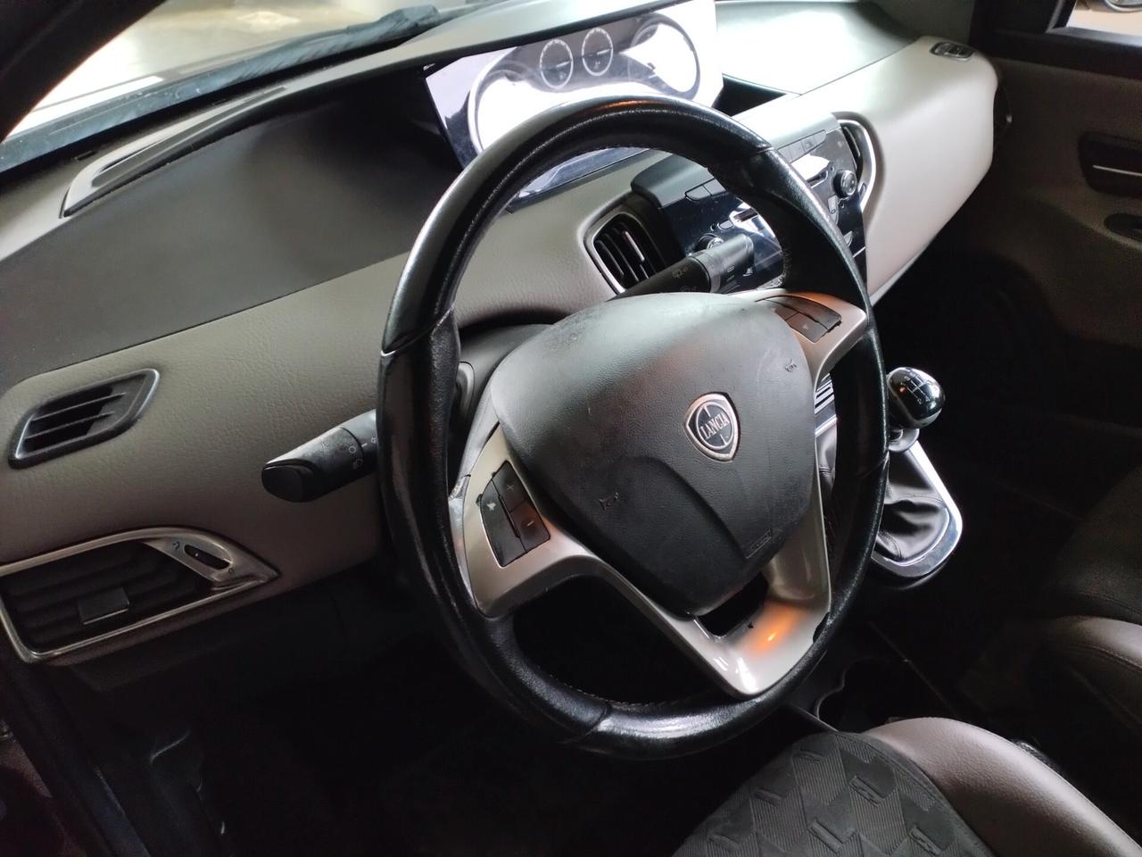 Lancia Ypsilon 1.2 69 CV 5 porte GPL Ecochic Elle