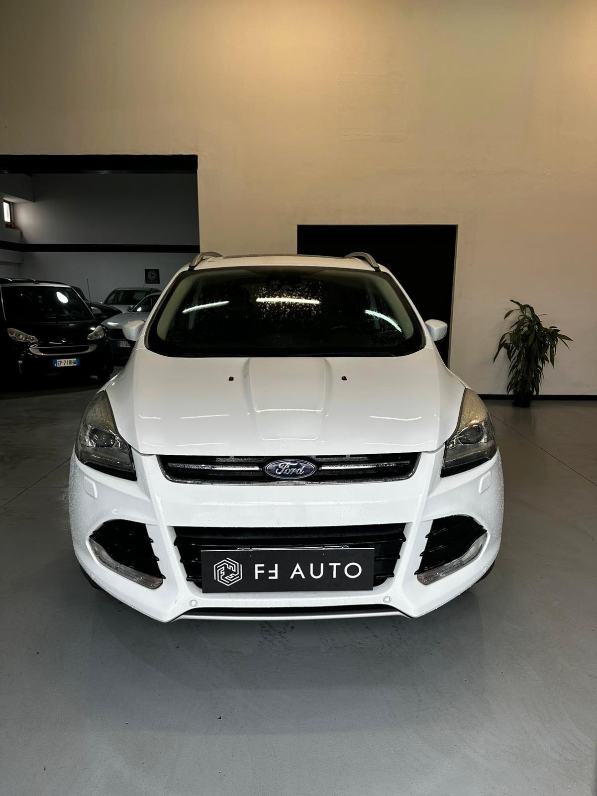 Ford Kuga 2.0 TDCI 150 CV S&S 4WD Titanium