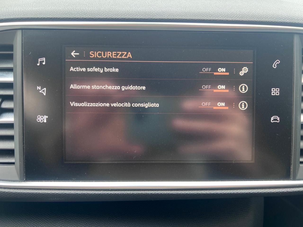 Peugeot 308 5pt 1.5 bluehdi 130cv Allure NAVI/PDC PERFETTA!!