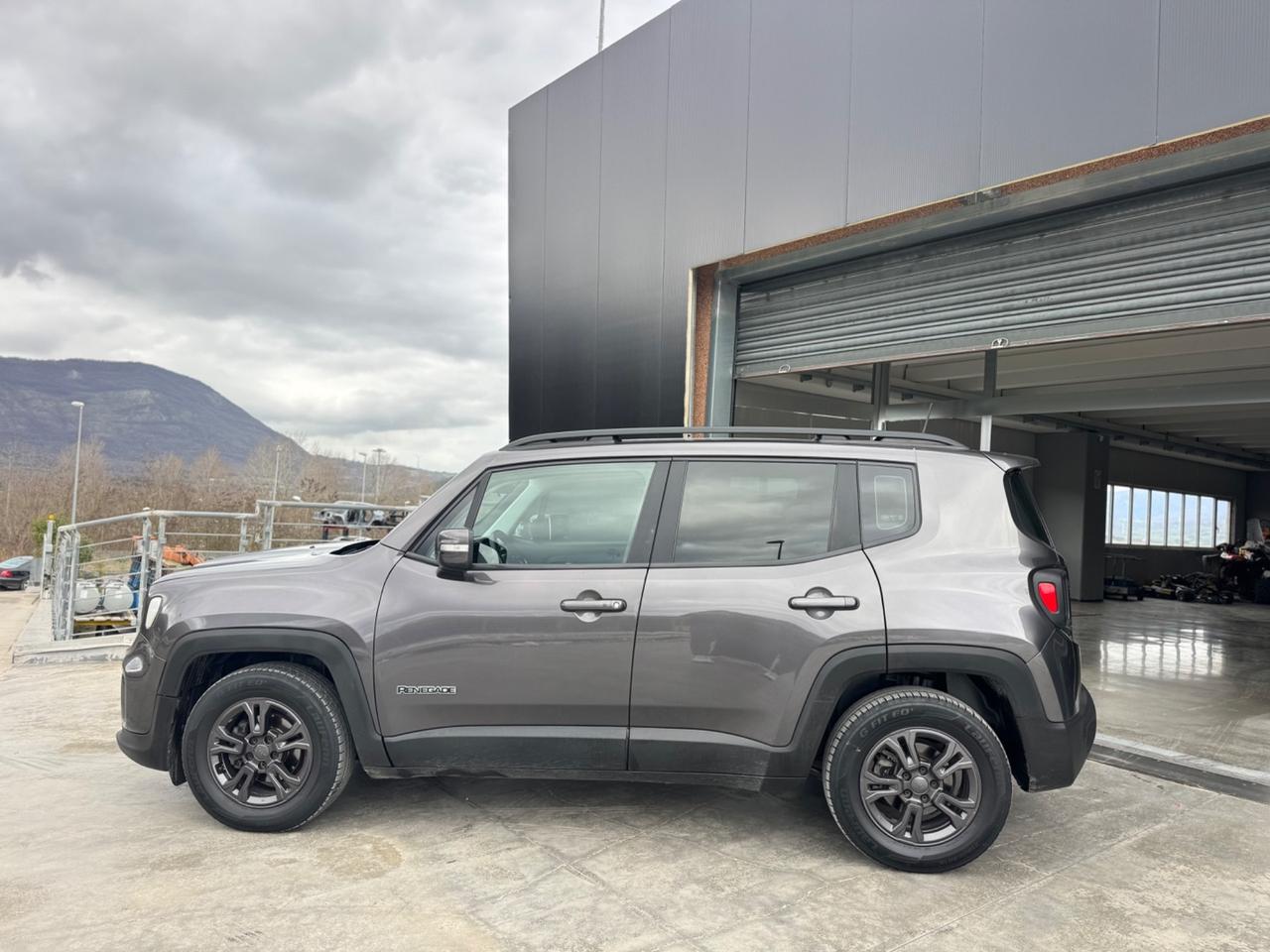 Jeep Renegade 1.6 Mjt 130 CV Longitude