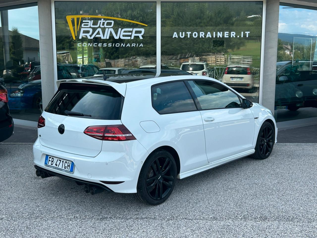 Volkswagen GOLF 7 3p 2.0 tdi Highline 150cv dsg