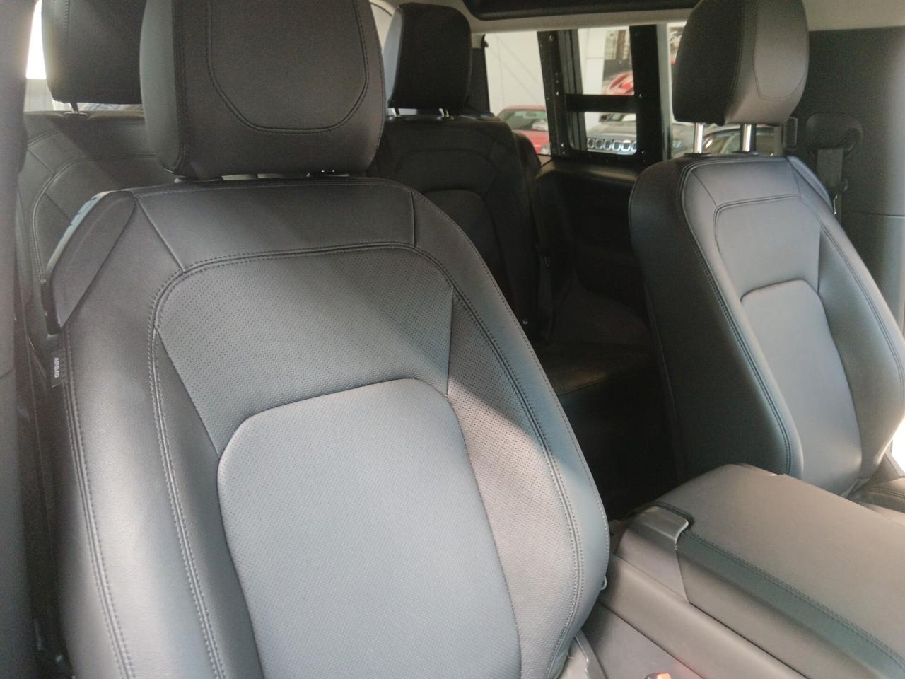 Land Rover Defender 90 3.0D I6 200 CV AWD Auto X-Dynamic SE