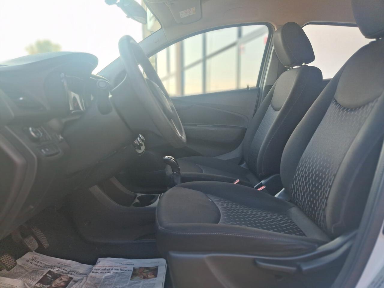 Opel Karl Rocks 1.0 GPL