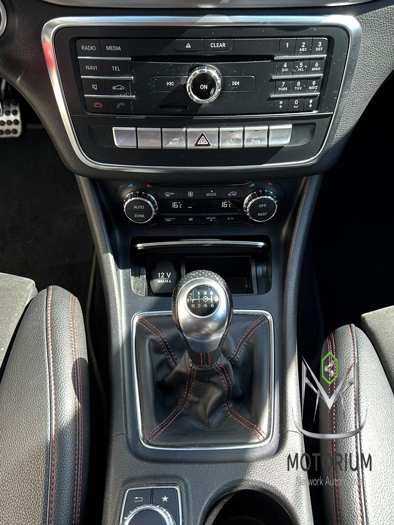 Mercedes-Benz CLA 180D