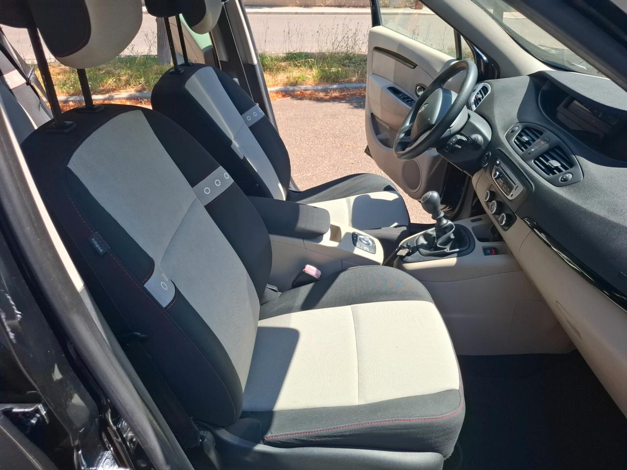 Renault Scenic Scénic XMod 1.5 dCi 110CV Wave
