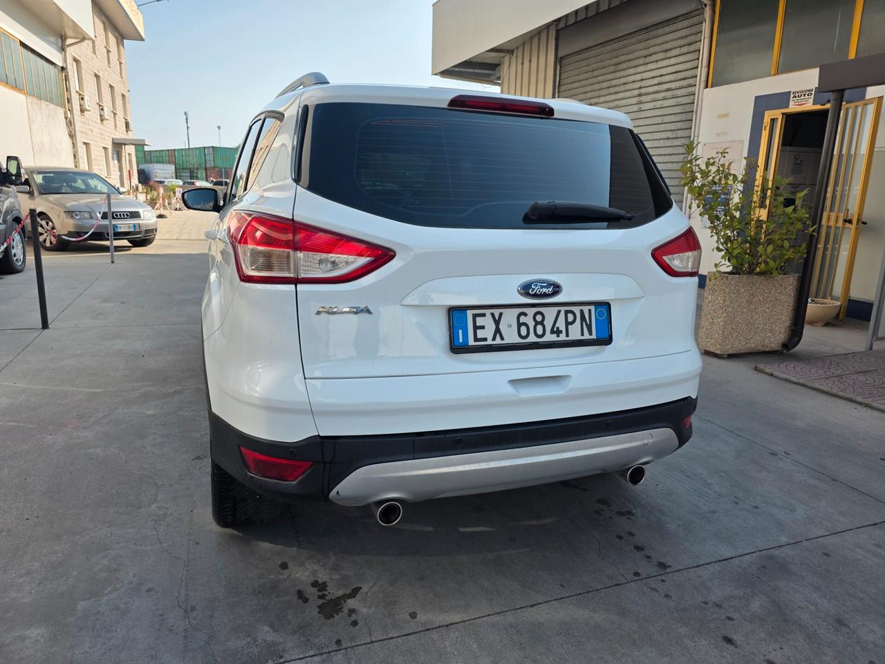 Ford Kuga 2.0 TDCI 4x4 Powershift Business FULL...