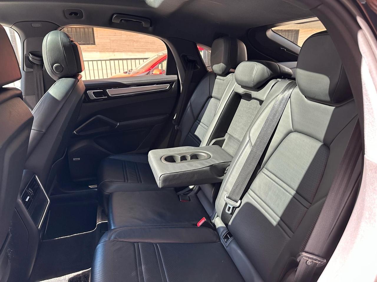 Porsche Cayenne Coupé 3.0 V6 *FULL*
