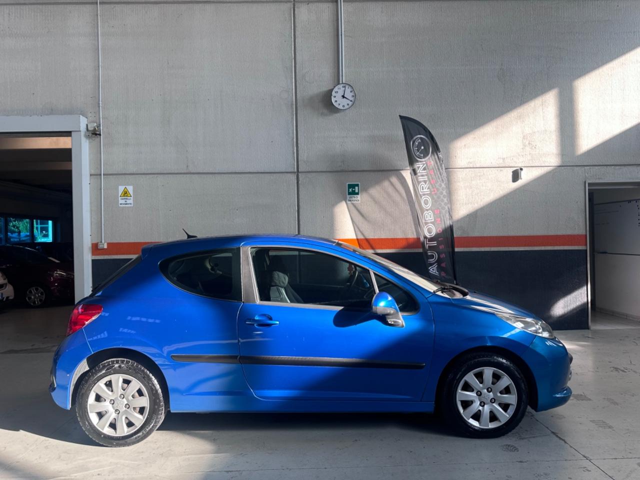 Peugeot 207 1.4 HDi 70CV 3p. ONE Line
