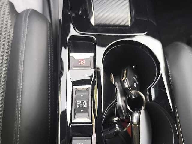 Peugeot 2008 PureTech 130 S&S EAT8 GT