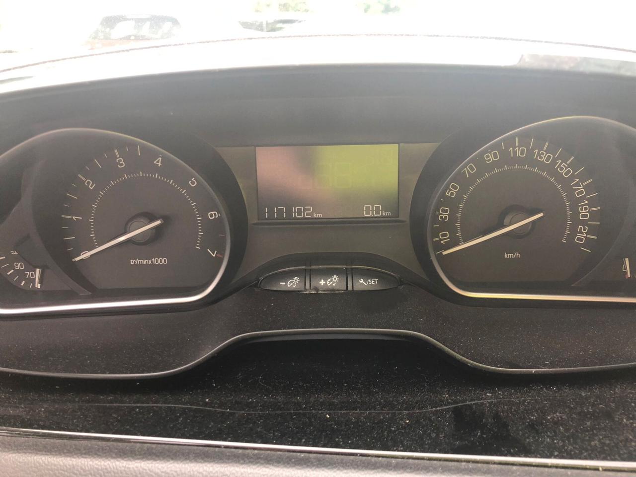 Peugeot 208 PureTech 82 5 porte Active