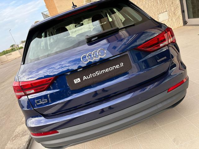 AUDI Q3 35 TDI quattro S tronic Business COCKPIT