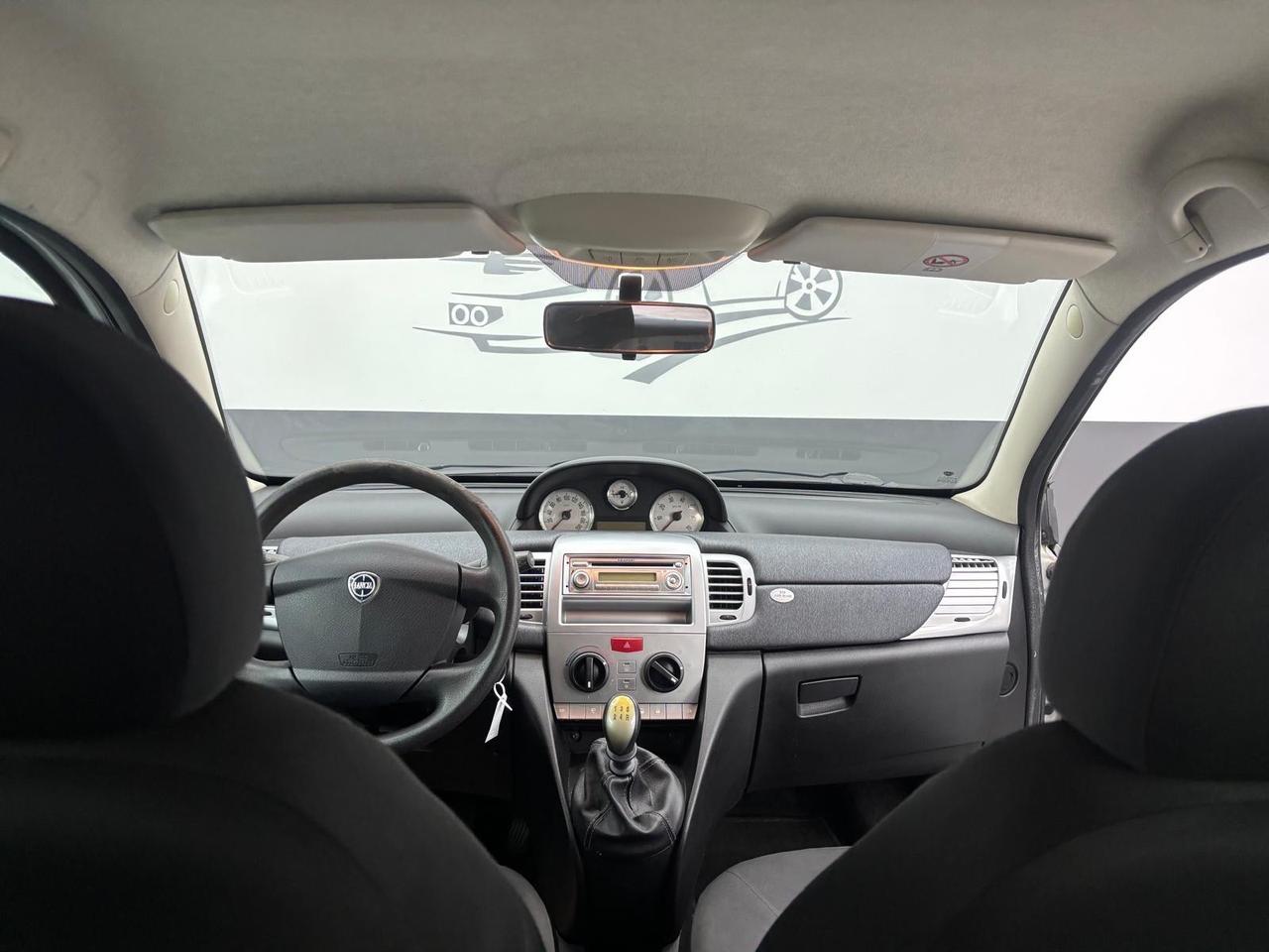 Lancia Ypsilon 1.2 69 CV Platinum