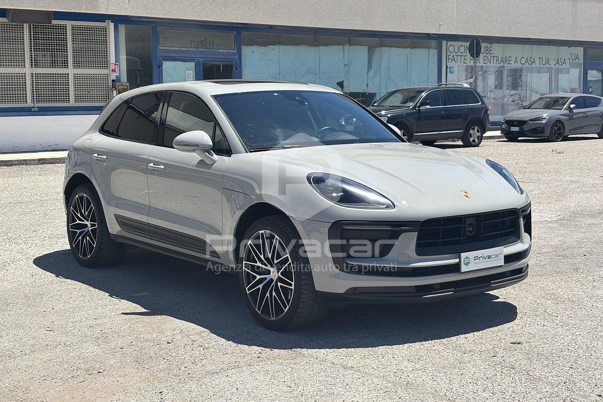 PORSCHE Macan 2.0