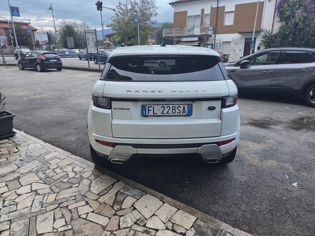 RANGE ROVER EVOQUE 2.0TD4 180CV AUTOM XENON-2017