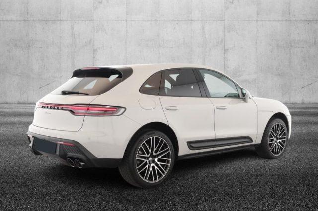 PORSCHE Macan 2.0