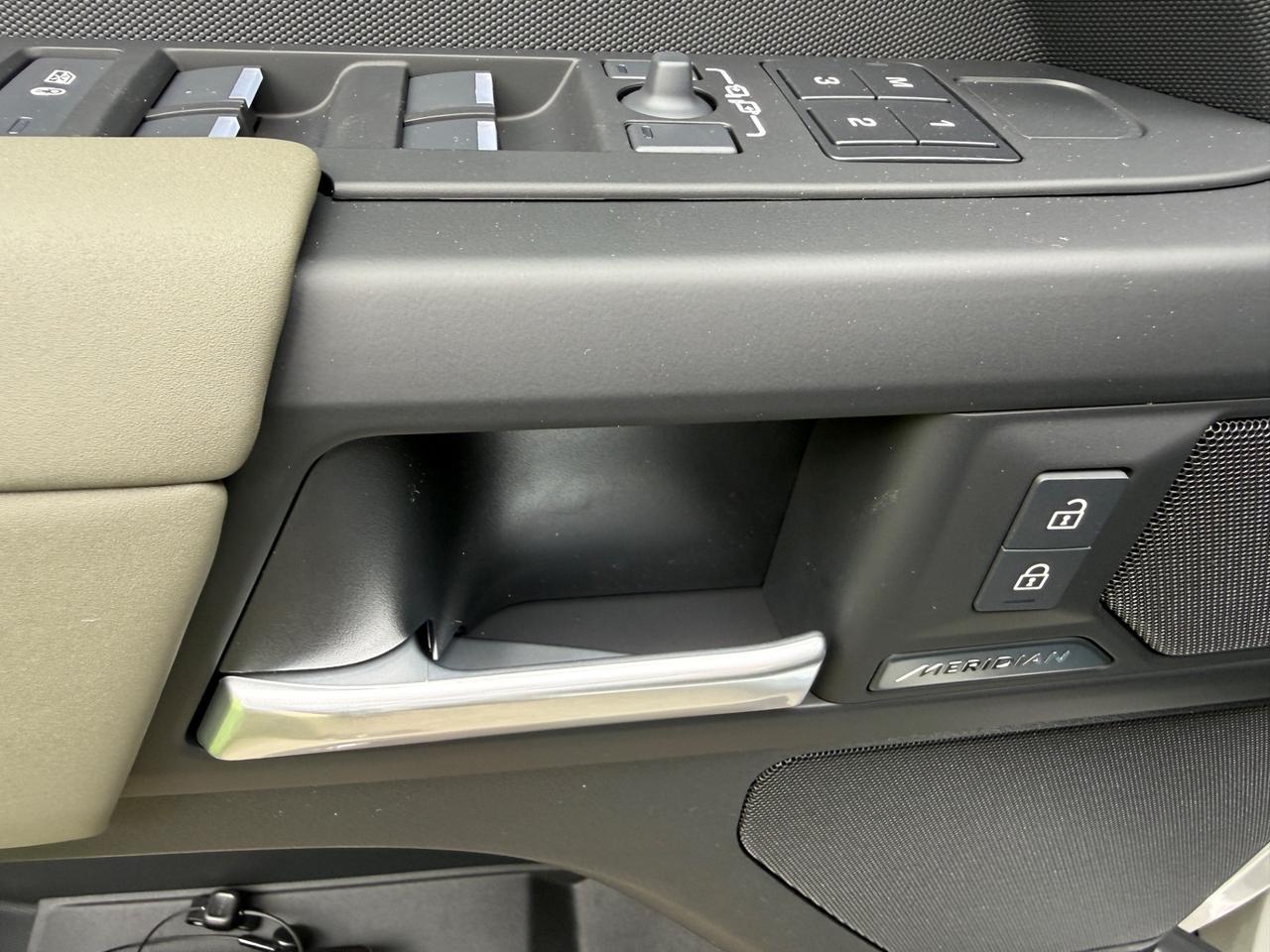 Land Rover Defender 110 250 CV - NUOVA UNICA