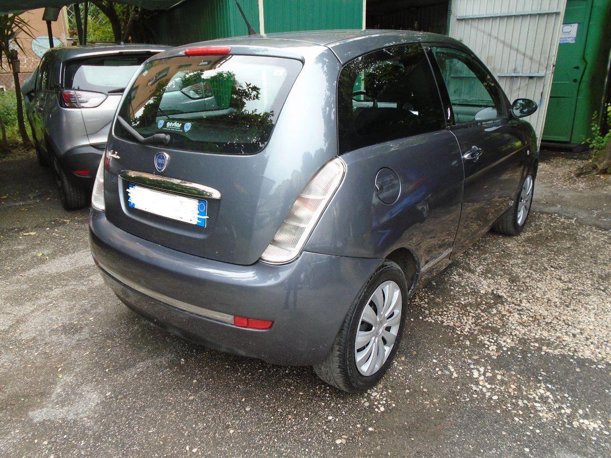 Ypsilon' 09 Argento 61000 KM OK NEOP. UNIPRO