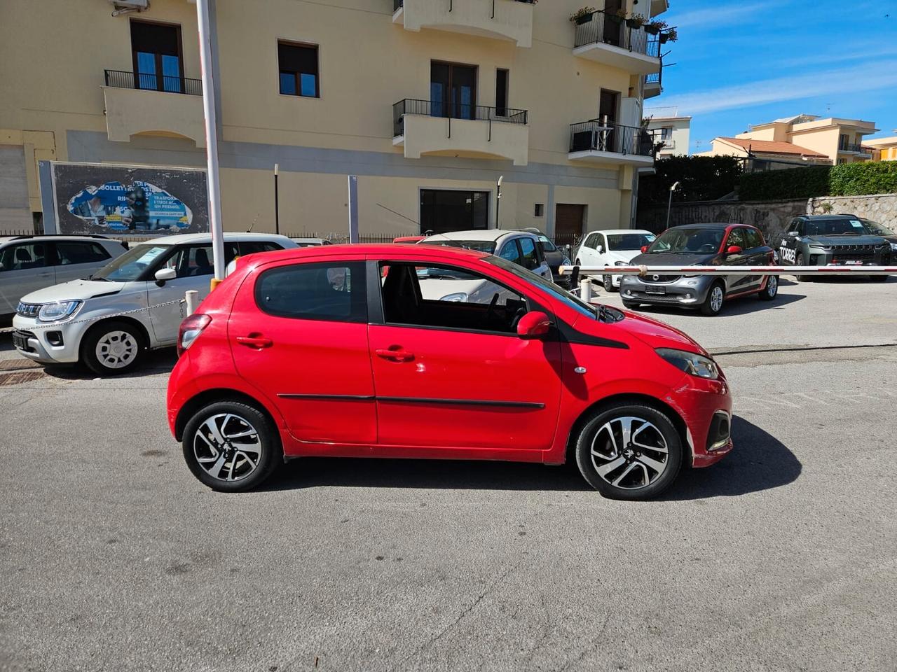 Peugeot 108 PureTech 82 5 porte Allure